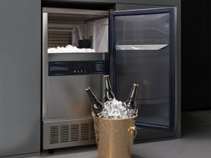 E30 嵌入式方冰机